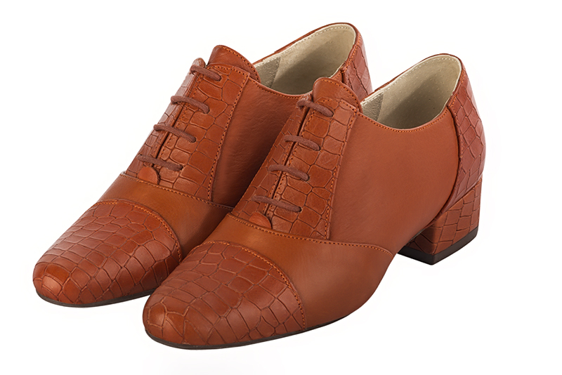Terracotta orange women's essential lace-up shoes. Round toe. Low block heels. Front view - Florence KOOIJMAN